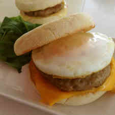 みんなが作ってる イングリッシュマフィン 卵 チーズのレシピ クックパッド 簡単おいしいみんなのレシピが351万品