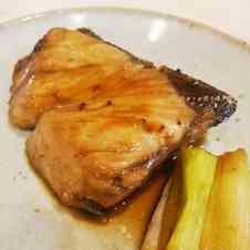 みんなが作ってる ブリの照り焼き 付け合せのレシピ クックパッド 簡単おいしいみんなのレシピが360万品