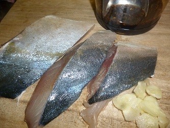 簡単 はまちの照り焼き バター醤油風味 レシピ 作り方 By ごっちゃんママ クックパッド 簡単おいしいみんなのレシピが361万品