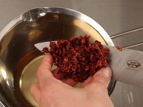 ドライトマトとオリーブソースのレシピ