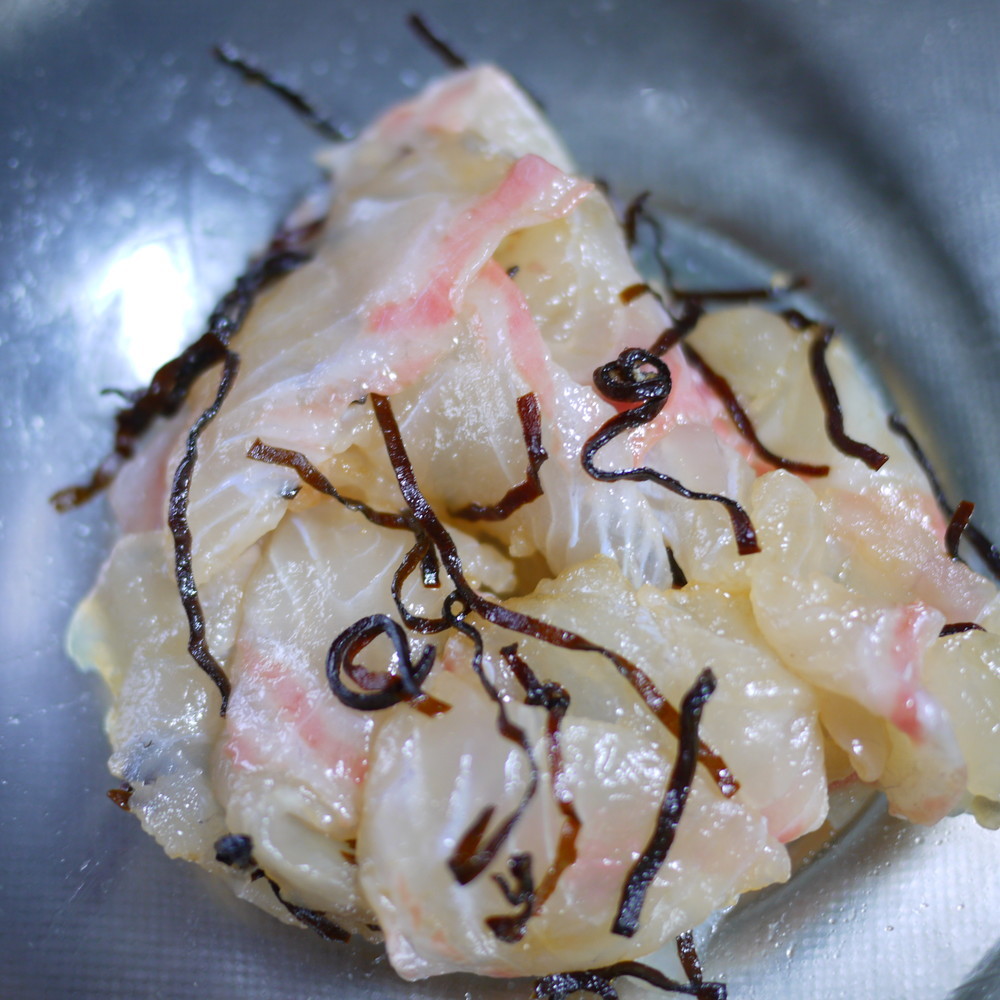 塩昆布de鯛の昆布締め風 お刺身ユッケ レシピ 作り方 By Putimiko クックパッド 簡単おいしいみんなのレシピが354万品