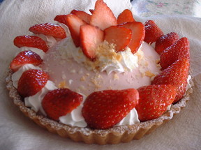 いちごタルト ラベンダーとはちみつクリーム添え レシピ