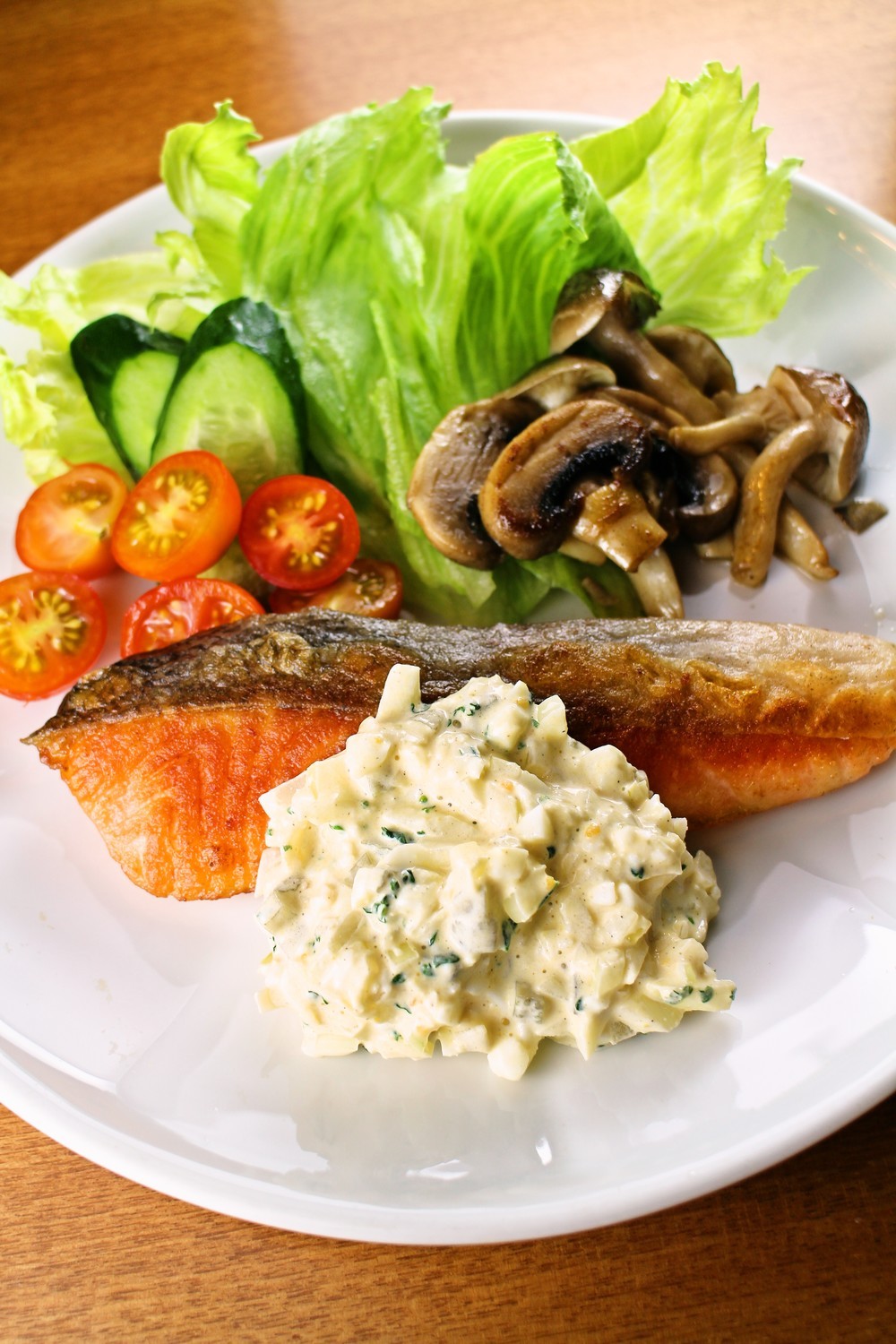 基本の鮭のムニエル おいしいタルタル添え レシピ 作り方 By めかまはぉ クックパッド