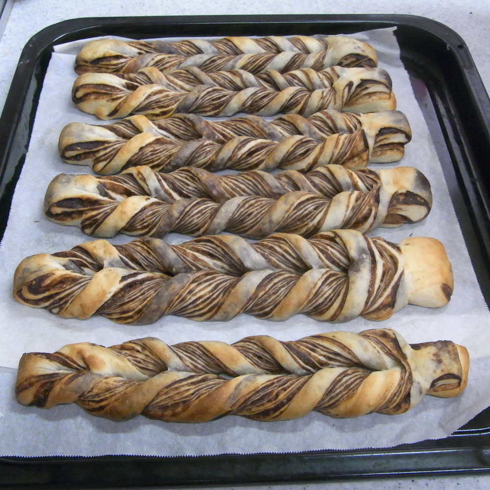 大人味 チョコレート ココア ねじりパン レシピ 作り方 By ｱﾄﾘｴ沙羅 クックパッド 簡単おいしいみんなのレシピが364万品