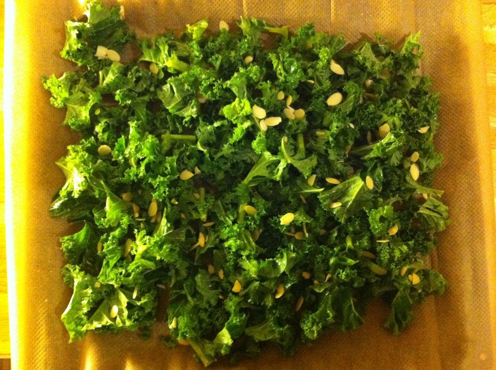ケールの簡単オーブンチップス！ by Roederer 【クックパッド】 簡単おいしいみんなのレシピが314万品