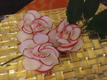 お節や記念日の料理にラディッシュのお花 レシピ 作り方 By みゆ クックパッド 簡単おいしいみんなのレシピが356万品