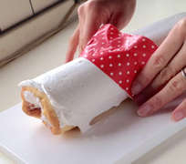 ロールケーキに綺麗にクリームを塗る方法 レシピ 作り方 By さくらさすけ クックパッド