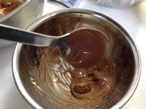 小麦粉を使わないピーナッツとチョコレートチップクッキーのレシピ