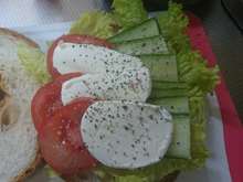 生ハムクリームチーズクロワッサンサンド レシピ 作り方 By 梅乃花おり クックパッド 簡単おいしいみんなのレシピが371万品