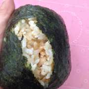 おにぎらずにも のりが簡単に噛み切れる レシピ 作り方 By モノマネこざる クックパッド 簡単おいしいみんなのレシピが350万品
