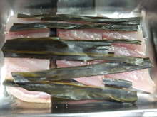 サゴチ サワラ の昆布じめ炙り刺 レシピ 作り方 By 築地魚河岸の嫁 クックパッド 簡単おいしいみんなのレシピが354万品