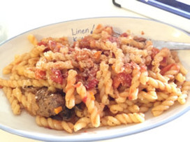 ギリシャ風ラムひき肉のピタピザのレシピ