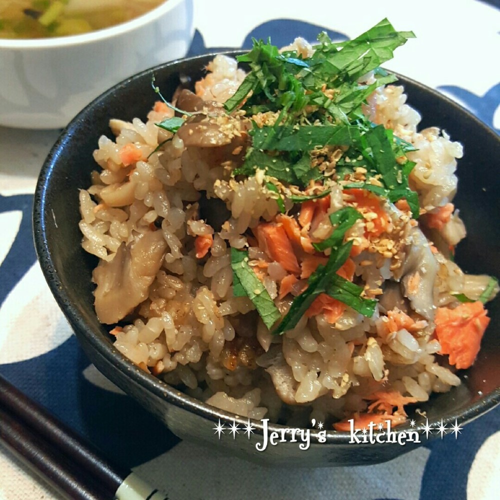 秋味 舞茸 しめじと鮭の炊き込みご飯 レシピ 作り方 By じぇりっこ クックパッド 簡単おいしいみんなのレシピが354万品