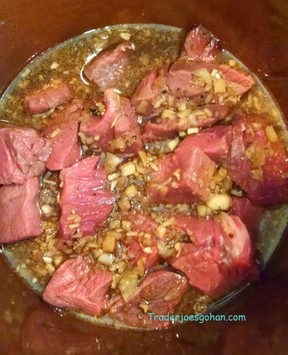 低カロリースロークッカー牛肉とブロッコリーのレシピ