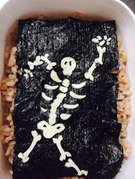 簡単 のせるだけキャラ弁 ドクロ スカル レシピ 作り方 By ダンゴ クックパッド 簡単おいしいみんなのレシピが351万品