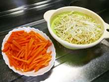 とにかく簡単 人参ともやしの貧乏鍋 レシピ 作り方 By Muuy0 クックパッド 簡単おいしいみんなのレシピが366万品