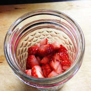 簡単 いちごのはちみつ漬け レシピ 作り方 By Aki Jun クックパッド 簡単おいしいみんなのレシピが358万品