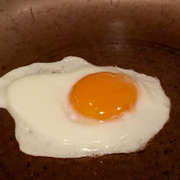 黄身だけ半熟 きれい 裏技 目玉焼き レシピ 作り方 By Mariybis クックパッド 簡単おいしいみんなのレシピが356万品