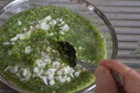 子羊の串焼き アーモンドサルサベルデ添え レシピ