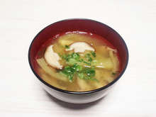 夏定番 茄子と椎茸のお味噌汁 レシピ 作り方 By ハートフルキッチン麗 クックパッド 簡単おいしいみんなのレシピが360万品