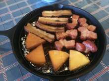 スキレットで簡単 ６pチーズの燻製 レシピ 作り方 By フタモッチ クックパッド 簡単おいしいみんなのレシピが360万品