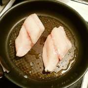 鰆の塩焼き フライパンで簡単に レシピ 作り方 By Mo Mo クックパッド 簡単おいしいみんなのレシピが354万品