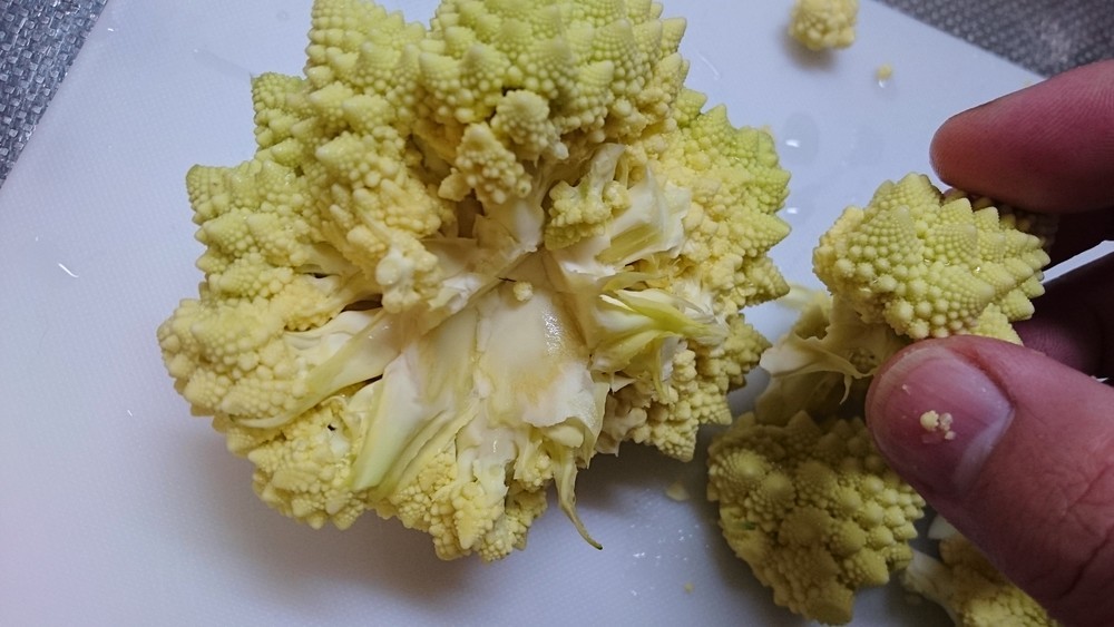 ロマネスコの茹で方 レシピ 作り方 By ちはそう汰 クックパッド 簡単おいしいみんなのレシピが376万品