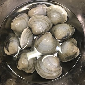 ホンビノス貝の酒蒸し バター醤油味 By Dentack クックパッド 簡単おいしいみんなのレシピが359万品