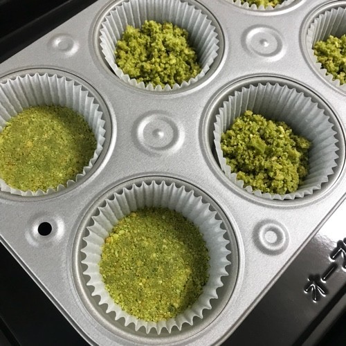 簡単 カップで抹茶チーズケーキ レシピ 作り方 By 小豆ん子 クックパッド 簡単おいしいみんなのレシピが350万品