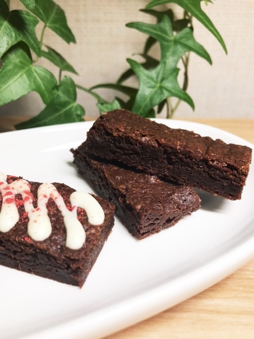 しっとり濃厚 チョコレートブラウニー レシピ 作り方 By さわカフェ クックパッド 簡単おいしいみんなのレシピが360万品