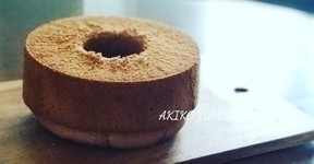 ジョン・ホワイトのチョコレートシフォンケーキと塩キャラメルバタークリームのレシピ