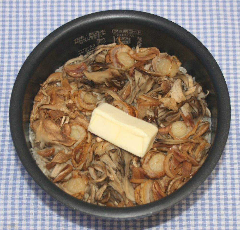 簡単 乾燥ホタテガリバタ醤油炊き込みご飯 レシピ 作り方 By ウミダスジャパン クックパッド