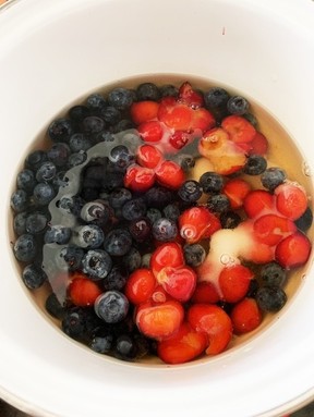 赤いベリーのソース〜 ローテグリュッツェ by hakobetet 【クックパッド】 簡単おいしいみんなのレシピが395万品