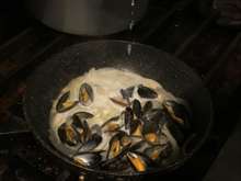 ムール貝の冷凍保存 マルニエール調理方法 レシピ 作り方 By 井手勝茂 クックパッド 簡単おいしいみんなのレシピが358万品