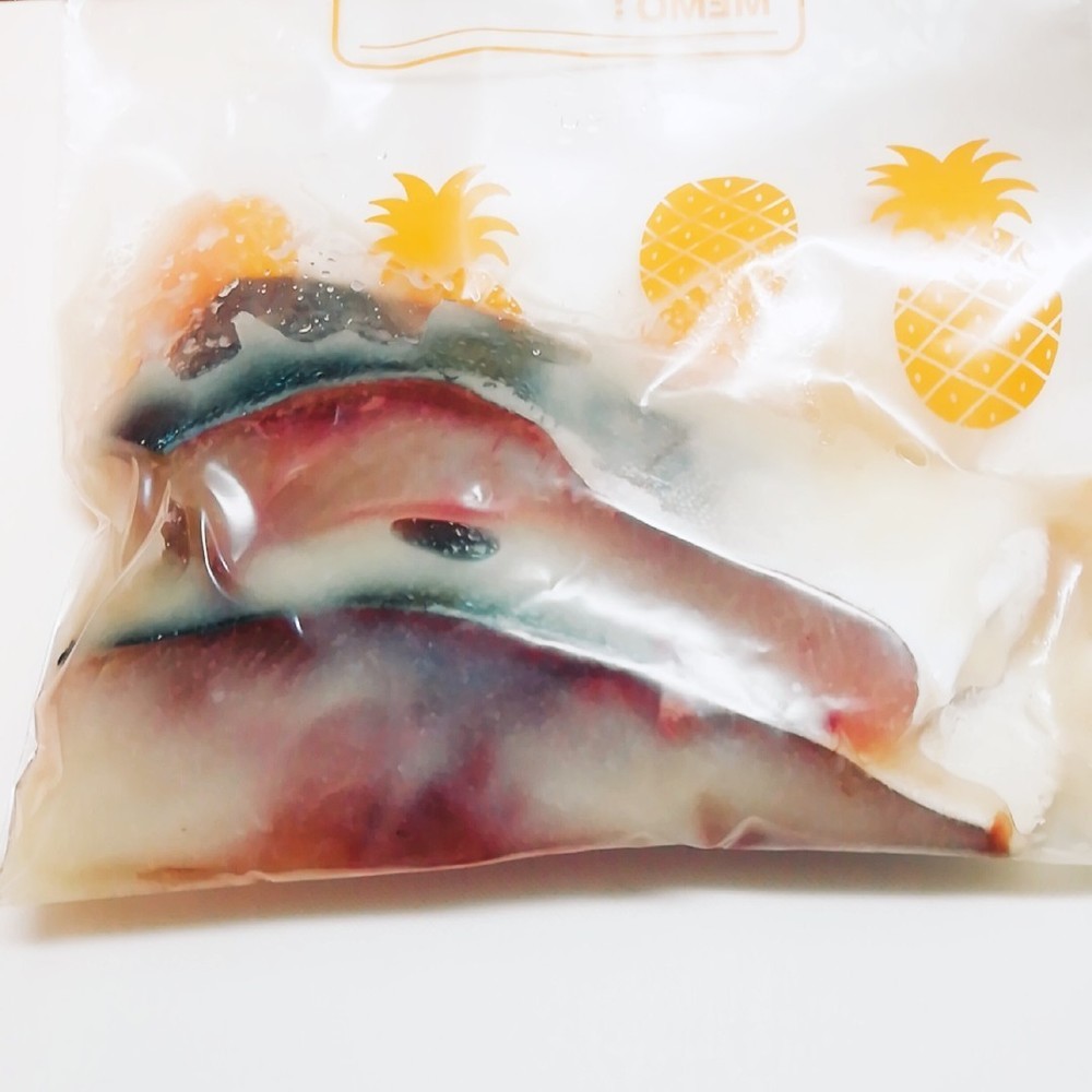下味冷凍 鰤の塩麹漬け レシピ 作り方 By りん クックパッド 簡単おいしいみんなのレシピが356万品