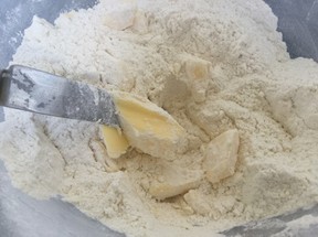 簡単なアーモンドミンスパイパフのレシピ