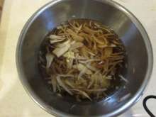 豚小間でごぼうつくねの照り焼き レシピ 作り方 By たなよー クックパッド 簡単おいしいみんなのレシピが359万品