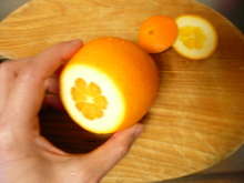 ネーブルオレンジの食べやすいカット方法 レシピ 作り方 By まめぴーす クックパッド 簡単おいしいみんなのレシピが349万品