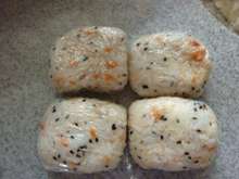 トースター焼きおにぎり 鮭フレ 塩昆布 レシピ 作り方 By ミッキーアン クックパッド 簡単おいしいみんなのレシピが360万品