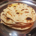 インドの薄焼きパン　チャパティ