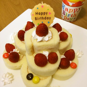 誕生日や節句に簡単 ロールケーキタワーのつくれぽ クックパッド 簡単おいしいみんなのレシピが357万品