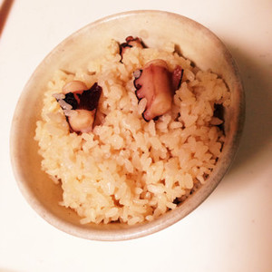 炊飯器で作る簡単たこ飯 レシピ 作り方 By 長澤家長男 クックパッド 簡単おいしいみんなのレシピが353万品