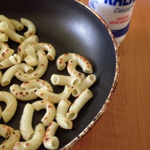 フライパンで焼いてパスタスナック レシピ 作り方 By れんれんさっちん クックパッド 簡単おいしいみんなのレシピが356万品