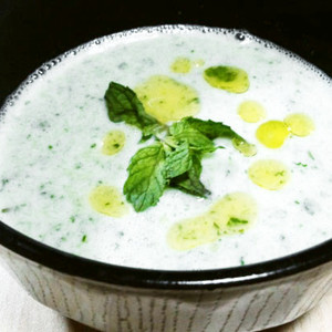 きゅうりとヨーグルトのスープ トルコ料理 レシピ 作り方 By Kazkaz クックパッド 簡単おいしいみんなのレシピが357万品
