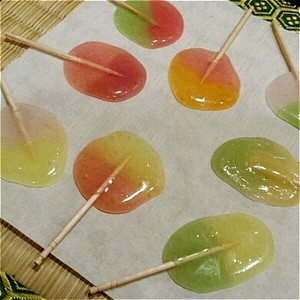 あめ玉でペロペロキャンディ レシピ 作り方 By はやとっと クックパッド 簡単おいしいみんなのレシピが373万品