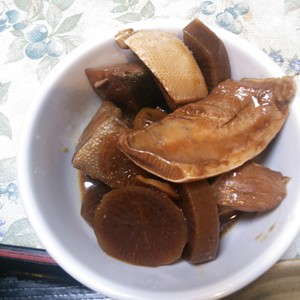 ツバス ブリの幼魚 と大根の煮物 レシピ 作り方 By あいちばー クックパッド 簡単おいしいみんなのレシピが355万品