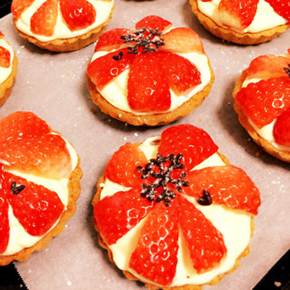 雪のようなチョコレートクラックルビスケットのレシピ