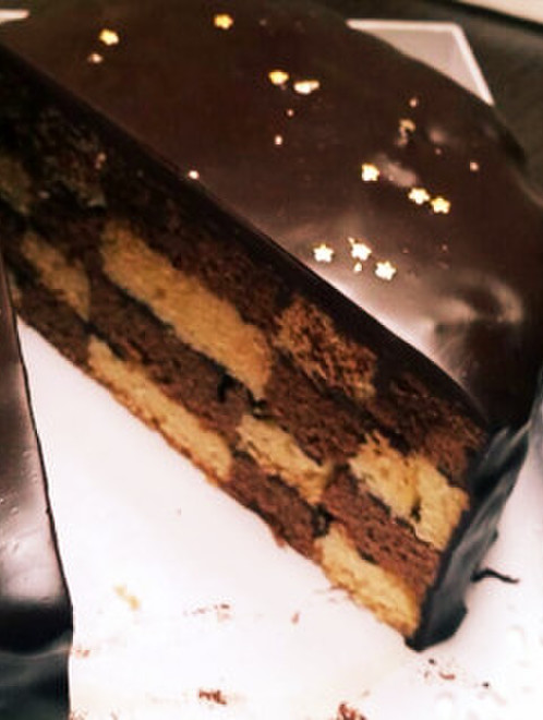 Amore Mio 薔薇の咲く ダミエの生チョコケーキღ バレンタインღ レシピ 作り方 By Food Town クックパッド 簡単おいしいみんなのレシピが377万品