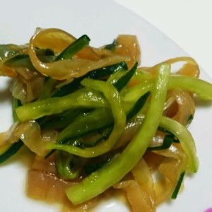 きゅうりと塩くらげの和え物 レシピ 作り方 By さち0218 クックパッド 簡単おいしいみんなのレシピが371万品