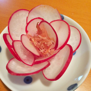 お節や記念日の料理にラディッシュのお花 レシピ 作り方 By みゆ クックパッド 簡単おいしいみんなのレシピが349万品